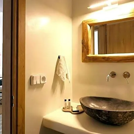 The Nine Graces - With Private Swimming Pools 4*
